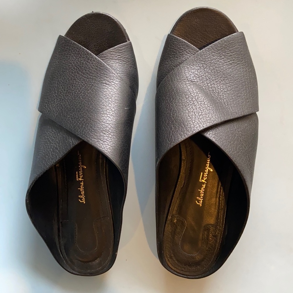 Salvatore Ferragamo flats size 7